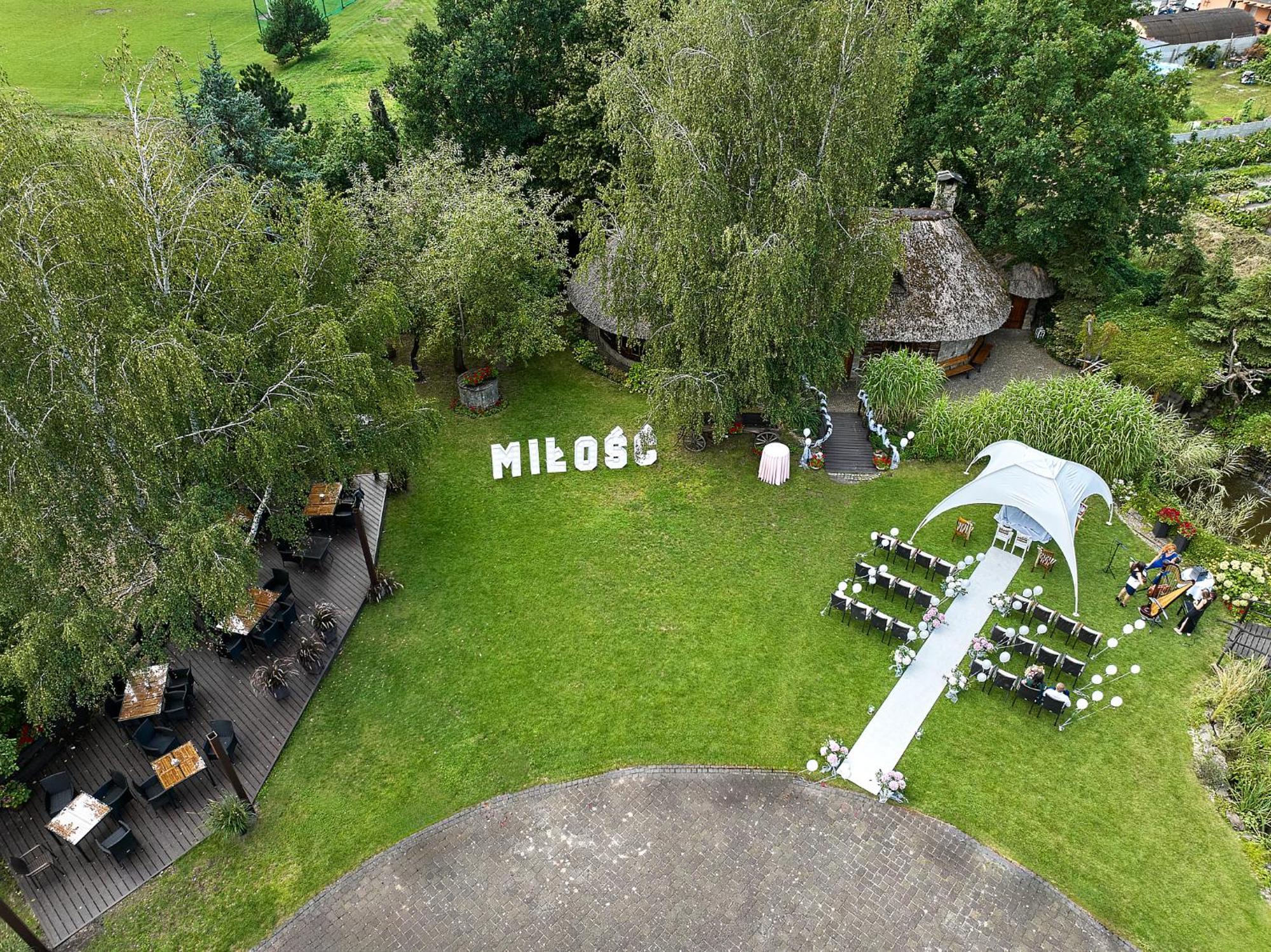 Hotel Jasmin Owinska Экстерьер фото